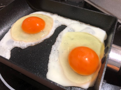 目玉焼き、食べくらべ！🍳