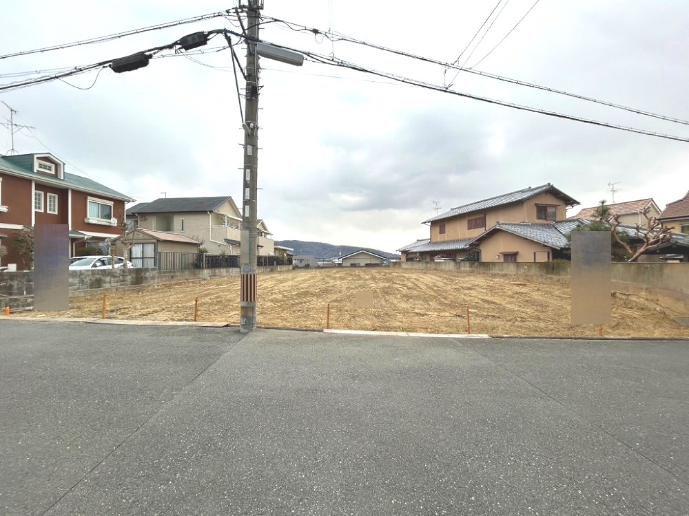 高槻市日吉台二番町（全3区画）の画像