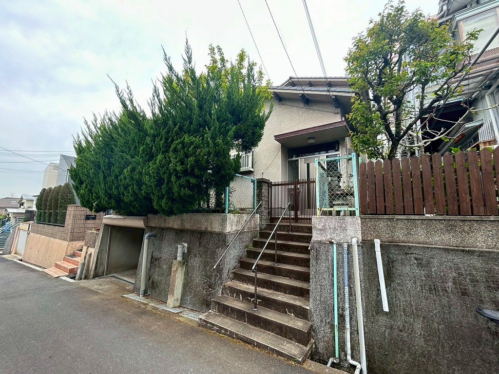 高槻市安岡寺町５丁目の画像