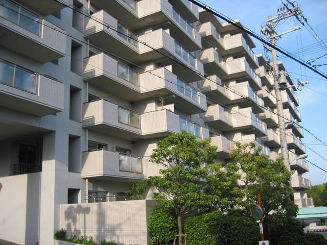 高槻市黄金の里一丁目エミナンス高槻の画像