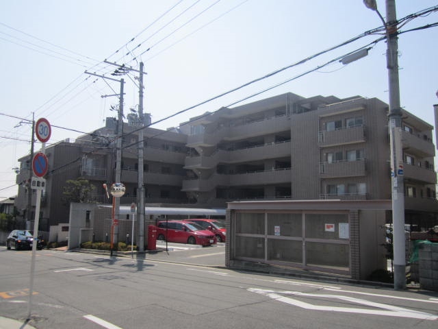 高槻市日吉台四番町藤和高槻日吉台ホームズの画像