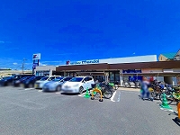 万代 春日店