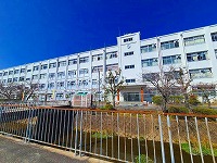 芝生小学校