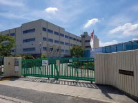 如是中学校