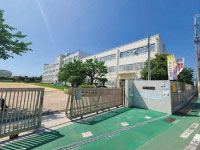 川西小学校