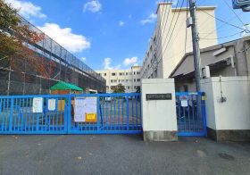 西大冠小学校